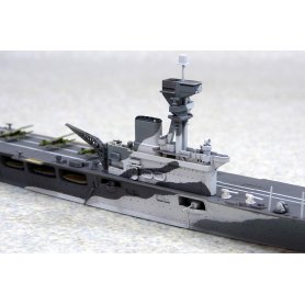 Aoshima 1:700 HMS Hermes 