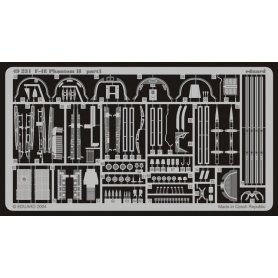 Eduard BIG 1:48 F-4E dla Hasegawa