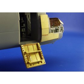 Eduard BIG 1:48 CH-46E dla Academy