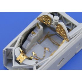 Eduard BIG 1:48 Curtiss P-40E dla Hasegawa