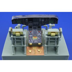 Eduard BIG 1:48 CH-53E dla Academy i MRC